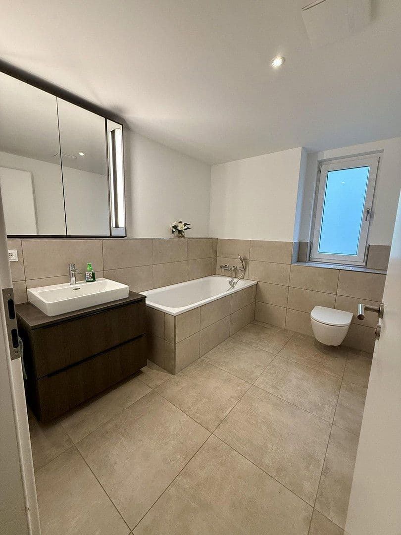 Pronájem bytu 4+1 149 m², Uhlenhorster Weg 31A, Hamburg, Hamburg Pronájem bytu 4+1 149 m², Uhlenhorster Weg 31A, Hamburg, Hamburg