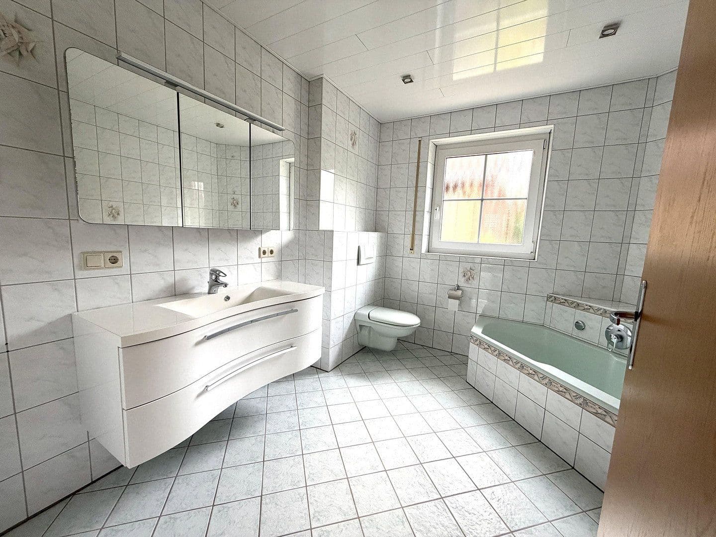 Pronájem domu 125 m², pozemek 780 m², Pferdekoppel 14, Neetze, Dolní Sasko Pronájem domu 125 m², pozemek 780 m², Pferdekoppel 14, Neetze, Dolní Sasko