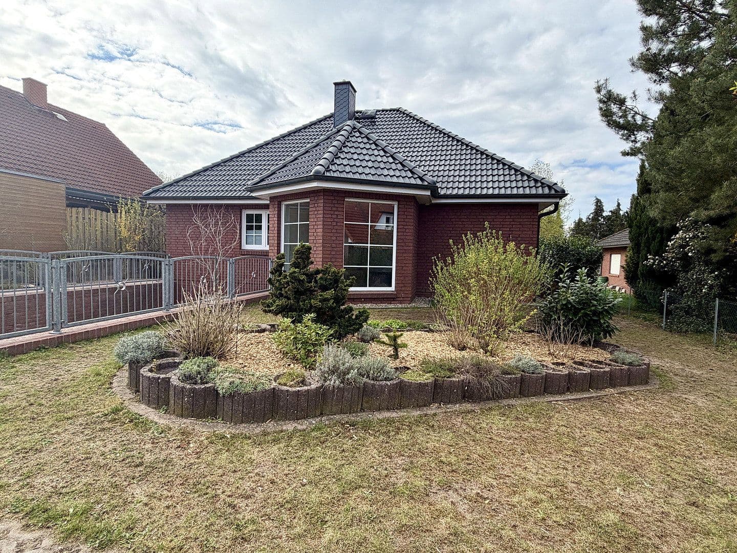 Pronájem domu 125 m², pozemek 780 m², Pferdekoppel 14, Neetze, Dolní Sasko Pronájem domu 125 m², pozemek 780 m², Pferdekoppel 14, Neetze, Dolní Sasko
