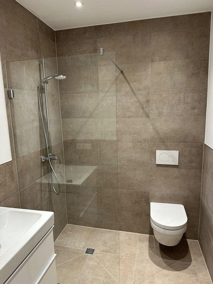 Pronájem bytu 2+1 58 m², Kirchstraße 5, Köln, Severní Porýní-Vestfálsko Pronájem bytu 2+1 58 m², Kirchstraße 5, Köln, Severní Porýní-Vestfálsko