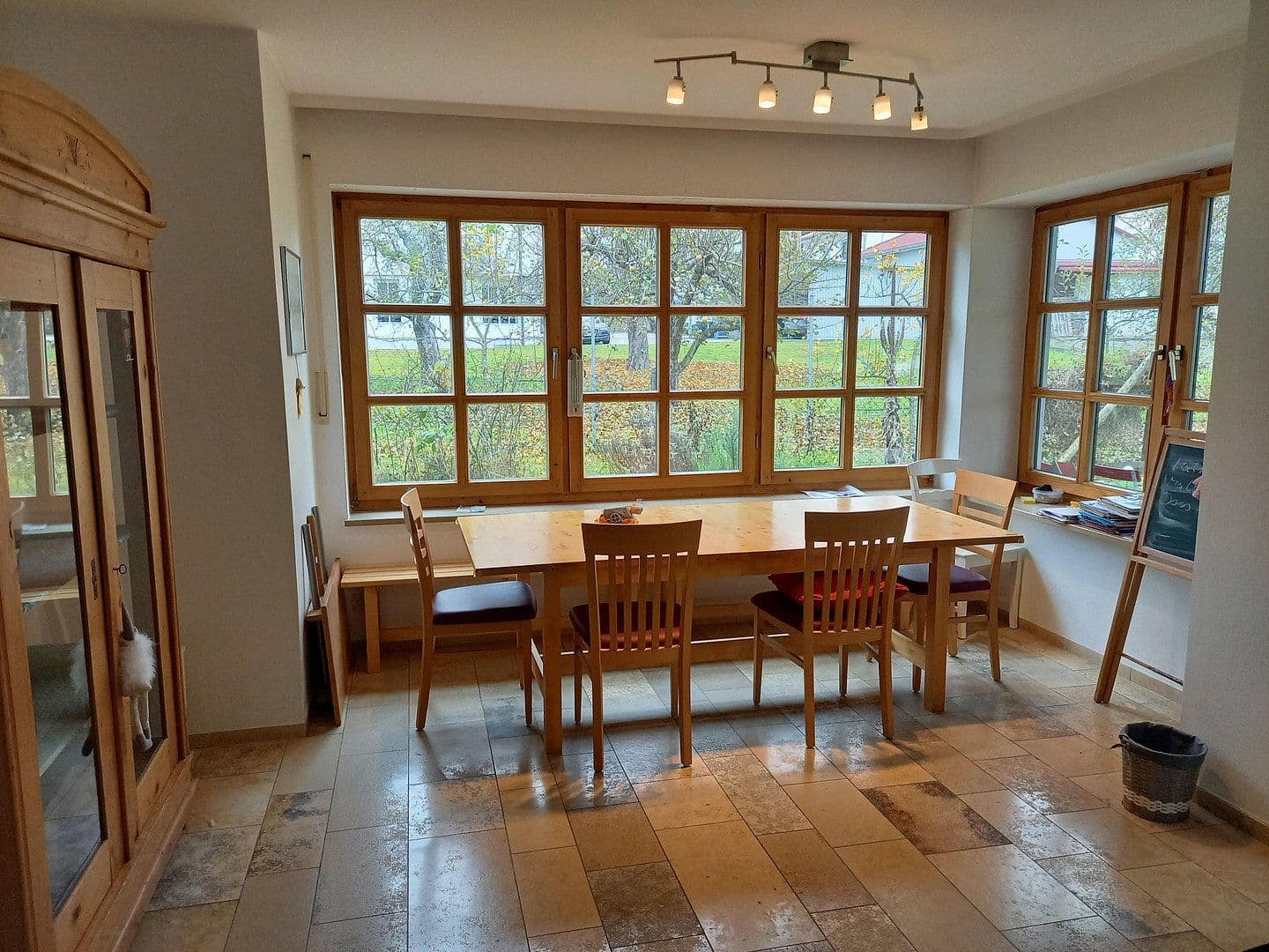 Pronájem domu 240 m², pozemek 800 m², Hinter den Gärten 7, Wertingen, Bavorsko Pronájem domu 240 m², pozemek 800 m², Hinter den Gärten 7, Wertingen, Bavorsko