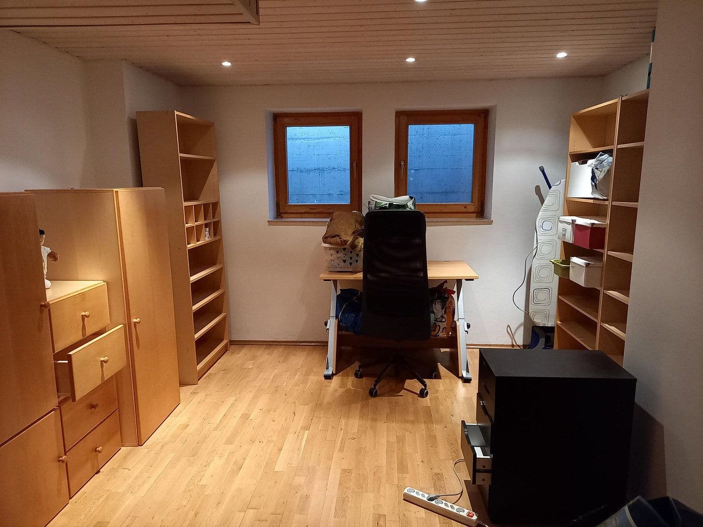 Pronájem domu 240 m², pozemek 800 m², Hinter den Gärten 7, Wertingen, Bavorsko Pronájem domu 240 m², pozemek 800 m², Hinter den Gärten 7, Wertingen, Bavorsko