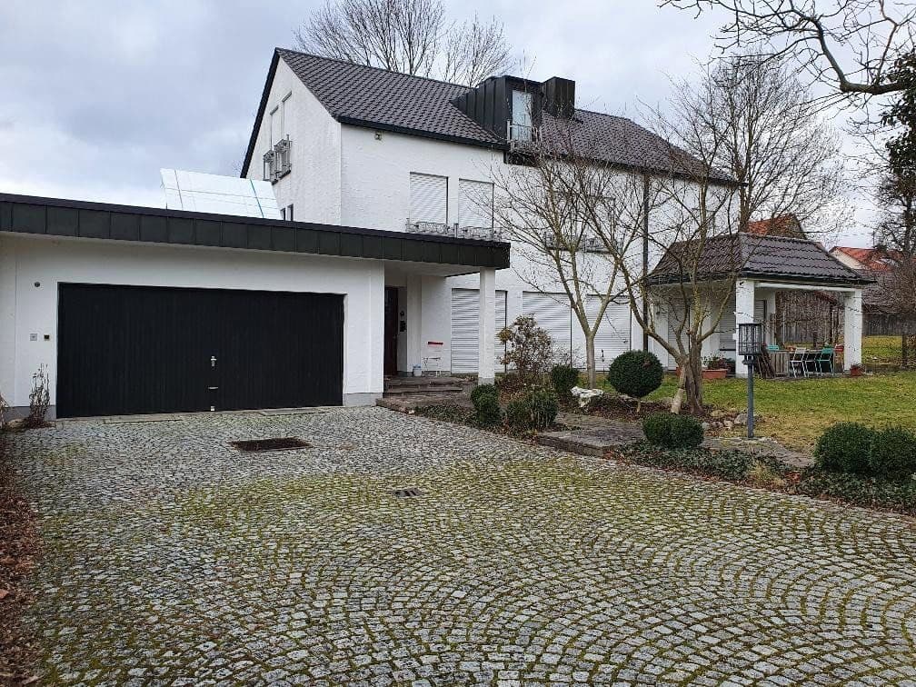 Pronájem domu 240 m², pozemek 800 m², Hinter den Gärten 7, Wertingen, Bavorsko Pronájem domu 240 m², pozemek 800 m², Hinter den Gärten 7, Wertingen, Bavorsko
