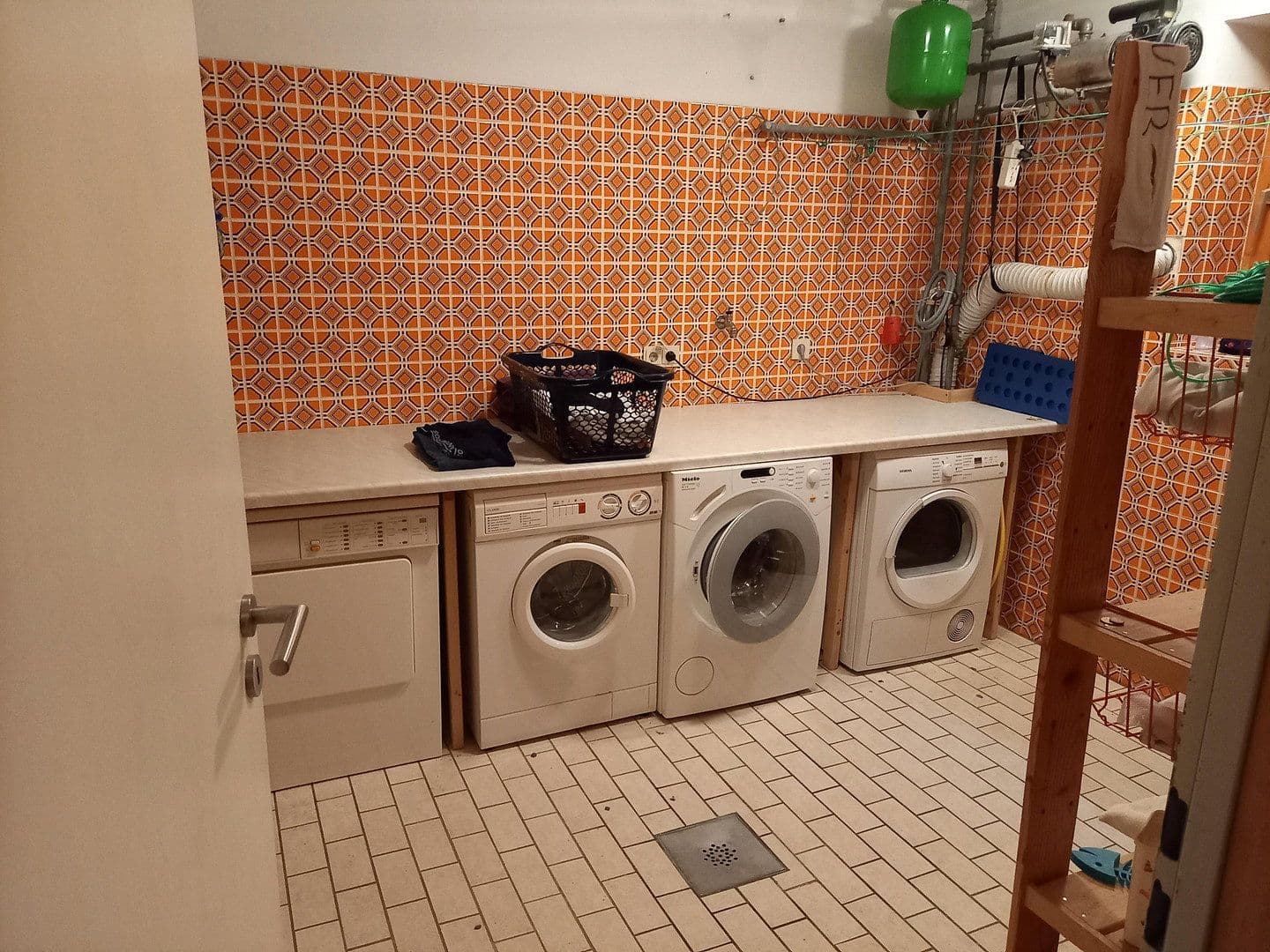 Pronájem domu 240 m², pozemek 800 m², Hinter den Gärten 7, Wertingen, Bavorsko Pronájem domu 240 m², pozemek 800 m², Hinter den Gärten 7, Wertingen, Bavorsko