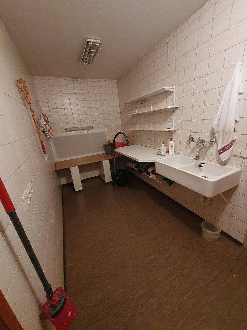 Pronájem domu 240 m², pozemek 800 m², Hinter den Gärten 7, Wertingen, Bavorsko Pronájem domu 240 m², pozemek 800 m², Hinter den Gärten 7, Wertingen, Bavorsko