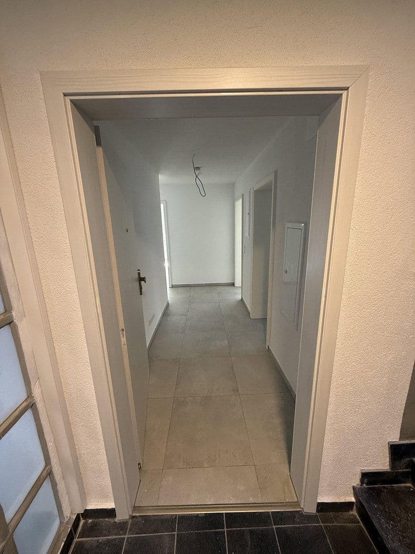 Pronájem bytu 4+1 95 m², Karlsruhe, Bádensko-Württembersko Pronájem bytu 4+1 95 m², Karlsruhe, Bádensko-Württembersko