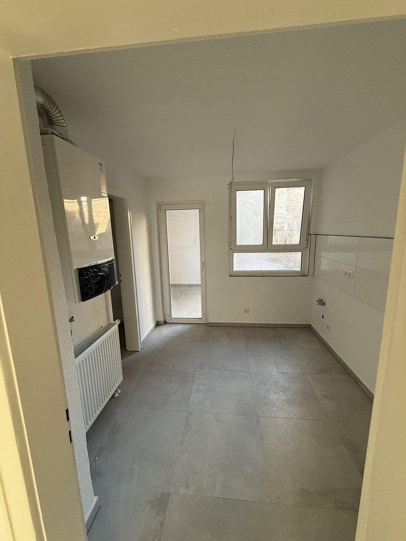 Pronájem bytu 4+1 95 m², Karlsruhe, Bádensko-Württembersko Pronájem bytu 4+1 95 m², Karlsruhe, Bádensko-Württembersko