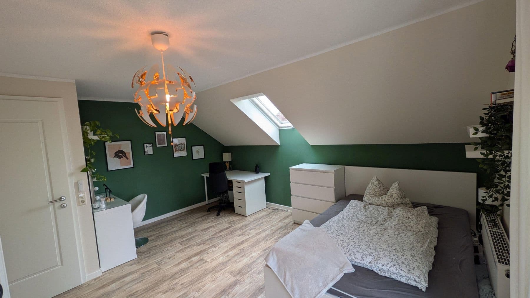 Prodej domu 207 m², pozemek 1.091 m², Chemnitz, Sasko Prodej domu 207 m², pozemek 1.091 m², Chemnitz, Sasko