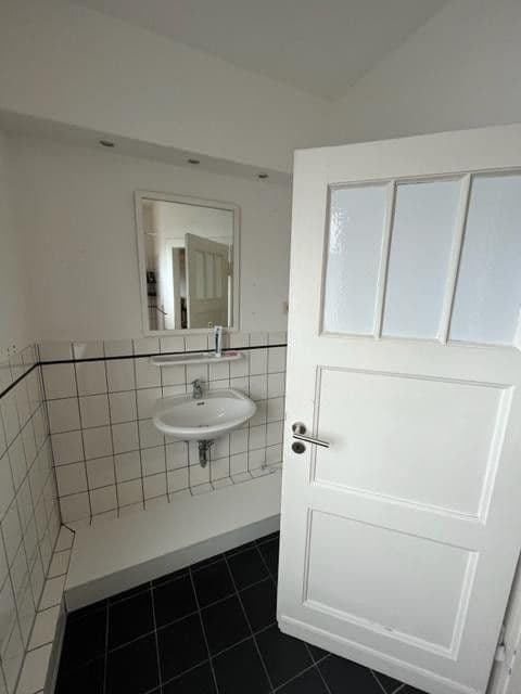 Pronájem bytu 2+1 55 m², Seidenstraße 36, Krefeld, Severní Porýní-Vestfálsko Pronájem bytu 2+1 55 m², Seidenstraße 36, Krefeld, Severní Porýní-Vestfálsko