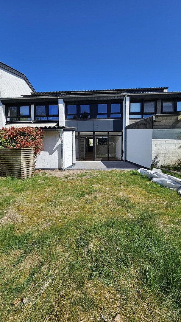 Pronájem domu 105 m², pozemek 140 m², Delmenhorst, Dolní Sasko Pronájem domu 105 m², pozemek 140 m², Delmenhorst, Dolní Sasko