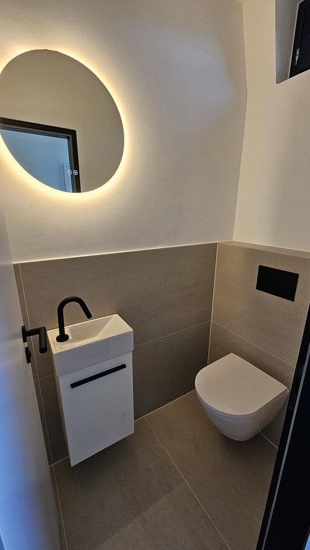 Pronájem domu 105 m², pozemek 140 m², Delmenhorst, Dolní Sasko Pronájem domu 105 m², pozemek 140 m², Delmenhorst, Dolní Sasko