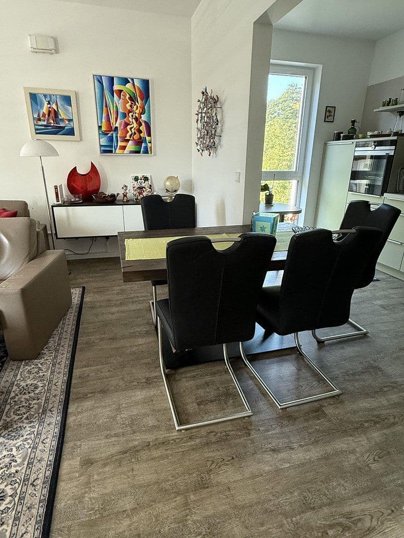 Prodej bytu 3+1 127 m², Berlin, Berlín Prodej bytu 3+1 127 m², Berlin, Berlín