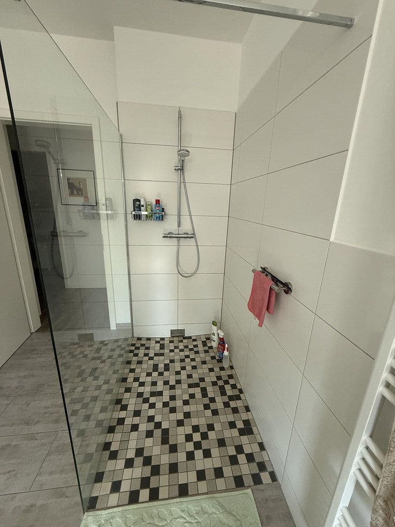 Prodej bytu 3+1 127 m², Berlin, Berlín Prodej bytu 3+1 127 m², Berlin, Berlín
