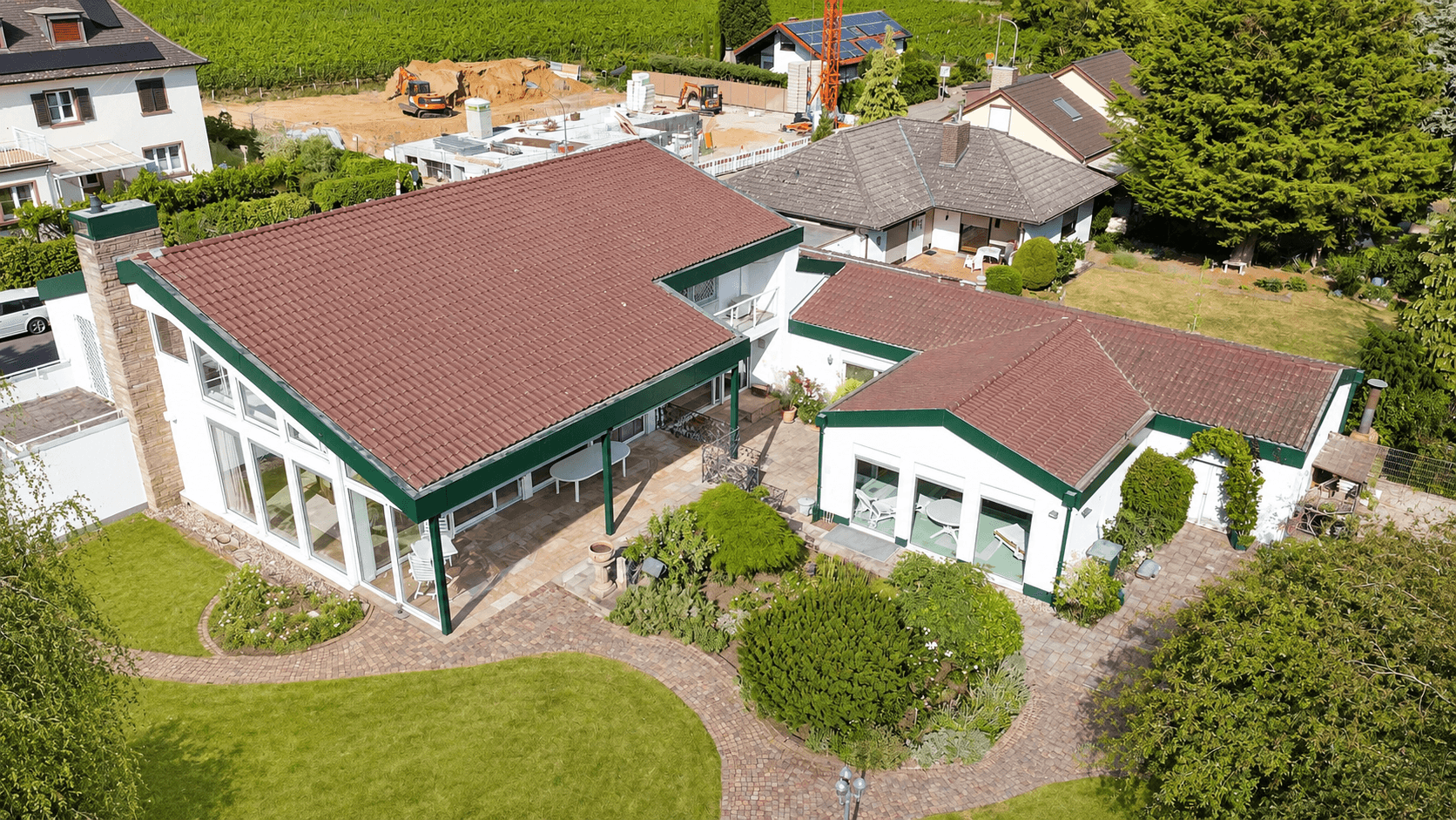 Prodej domu 300 m², pozemek 1.170 m², Mandelring 250, Neustadt, Porýní-Falc Prodej domu 300 m², pozemek 1.170 m², Mandelring 250, Neustadt, Porýní-Falc