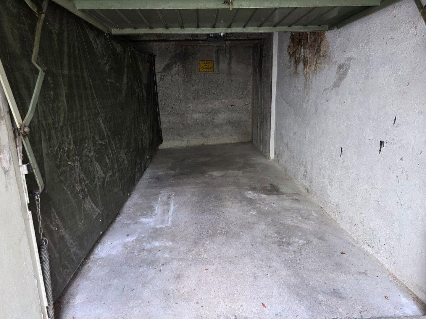 Prodej garáže, Forststr. 160 B, Stuttgart, Bádensko-Württembersko Prodej garáže, Forststr. 160 B, Stuttgart, Bádensko-Württembersko