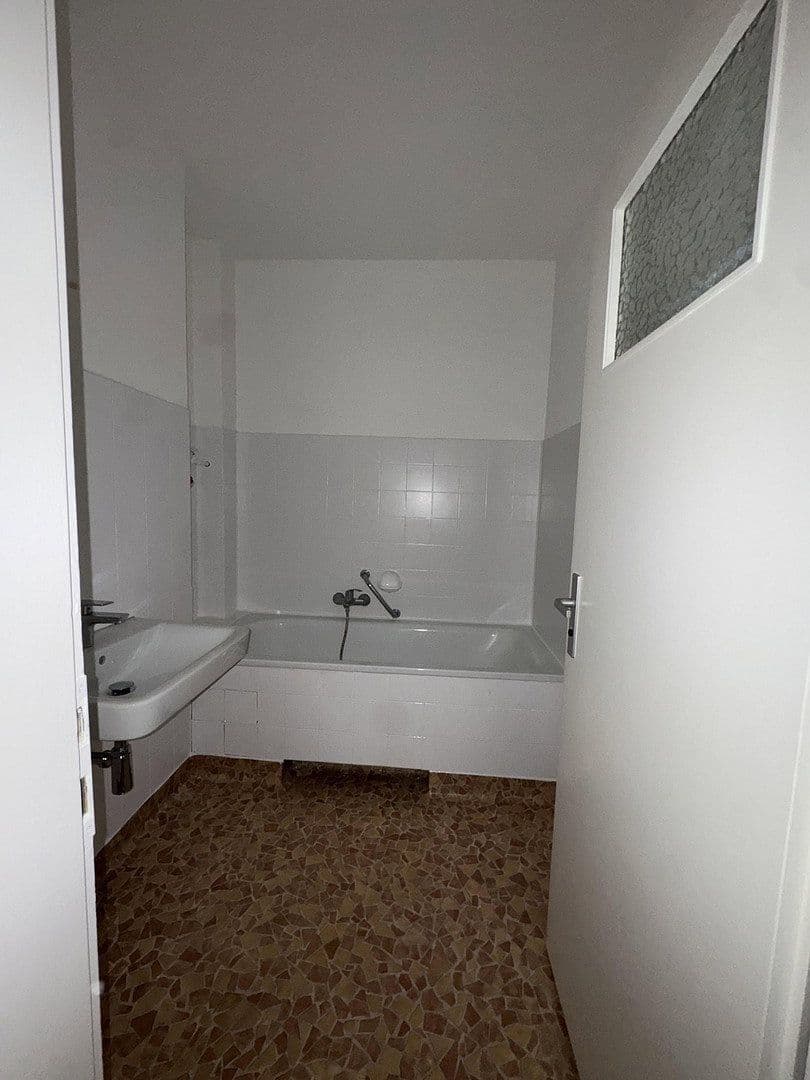 Pronájem bytu 3+1 80 m², Lenaustraße 24, Mannheim, Bádensko-Württembersko Pronájem bytu 3+1 80 m², Lenaustraße 24, Mannheim, Bádensko-Württembersko