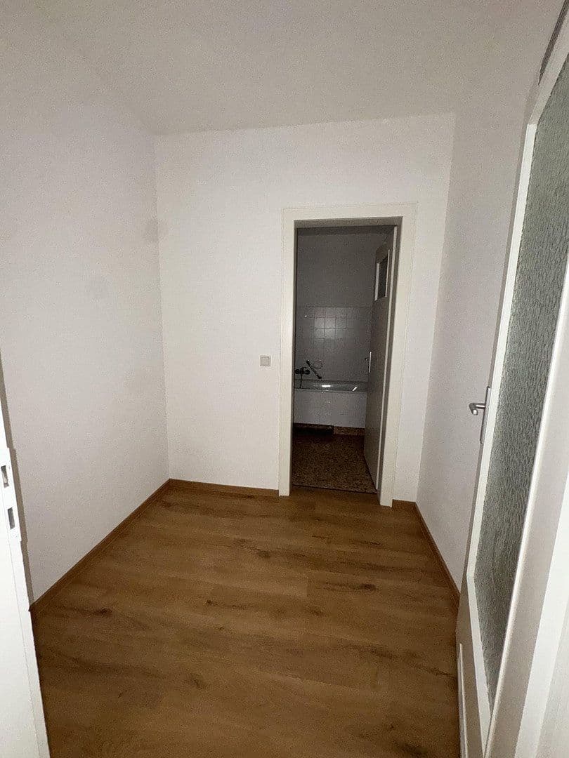 Pronájem bytu 3+1 80 m², Lenaustraße 24, Mannheim, Bádensko-Württembersko Pronájem bytu 3+1 80 m², Lenaustraße 24, Mannheim, Bádensko-Württembersko