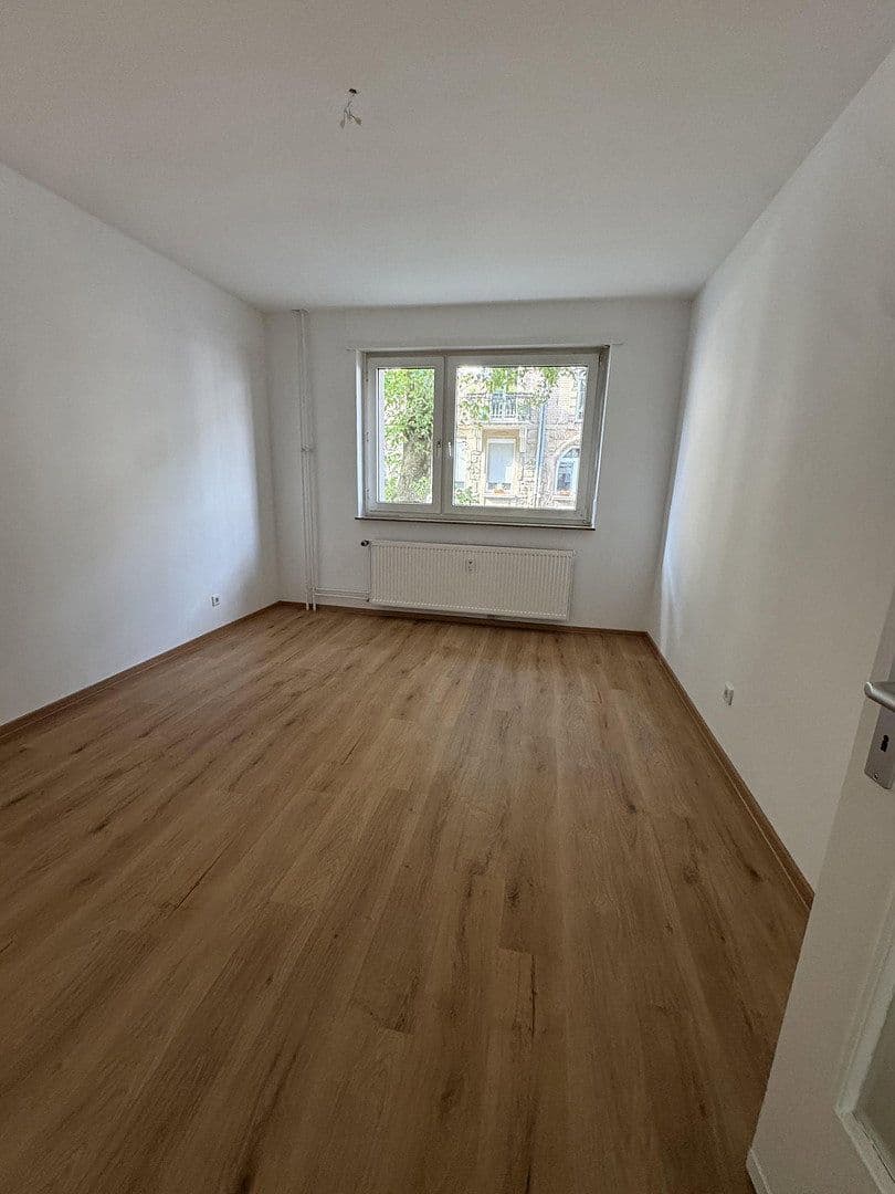 Pronájem bytu 3+1 80 m², Lenaustraße 24, Mannheim, Bádensko-Württembersko Pronájem bytu 3+1 80 m², Lenaustraße 24, Mannheim, Bádensko-Württembersko