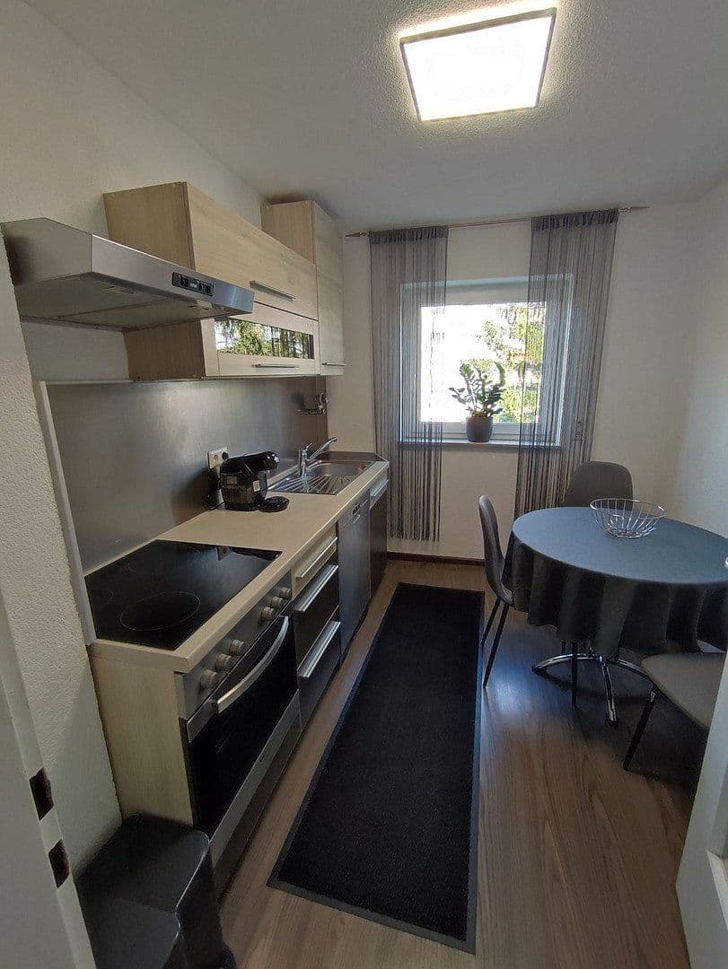 Pronájem bytu 2+1 51 m², Roseggerstraße 23, Innsbruck, Tyrolsko Pronájem bytu 2+1 51 m², Roseggerstraße 23, Innsbruck, Tyrolsko