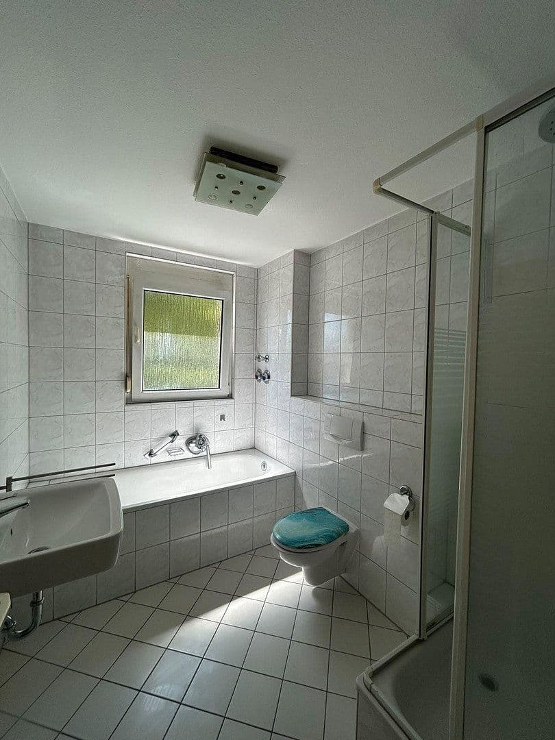 Pronájem bytu 2+1 68 m², Helga-Barth-Straße 7, Bretten, Bádensko-Württembersko Pronájem bytu 2+1 68 m², Helga-Barth-Straße 7, Bretten, Bádensko-Württembersko