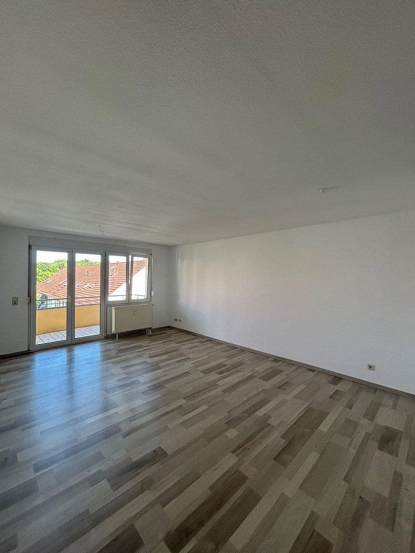 Pronájem bytu 2+1 68 m², Helga-Barth-Straße 7, Bretten, Bádensko-Württembersko Pronájem bytu 2+1 68 m², Helga-Barth-Straße 7, Bretten, Bádensko-Württembersko