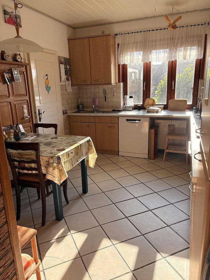 Prodej domu 150 m², pozemek 446 m², Bahnhofstraße 4, Wohlde, Šlesvicko-Holštýnsko Prodej domu 150 m², pozemek 446 m², Bahnhofstraße 4, Wohlde, Šlesvicko-Holštýnsko