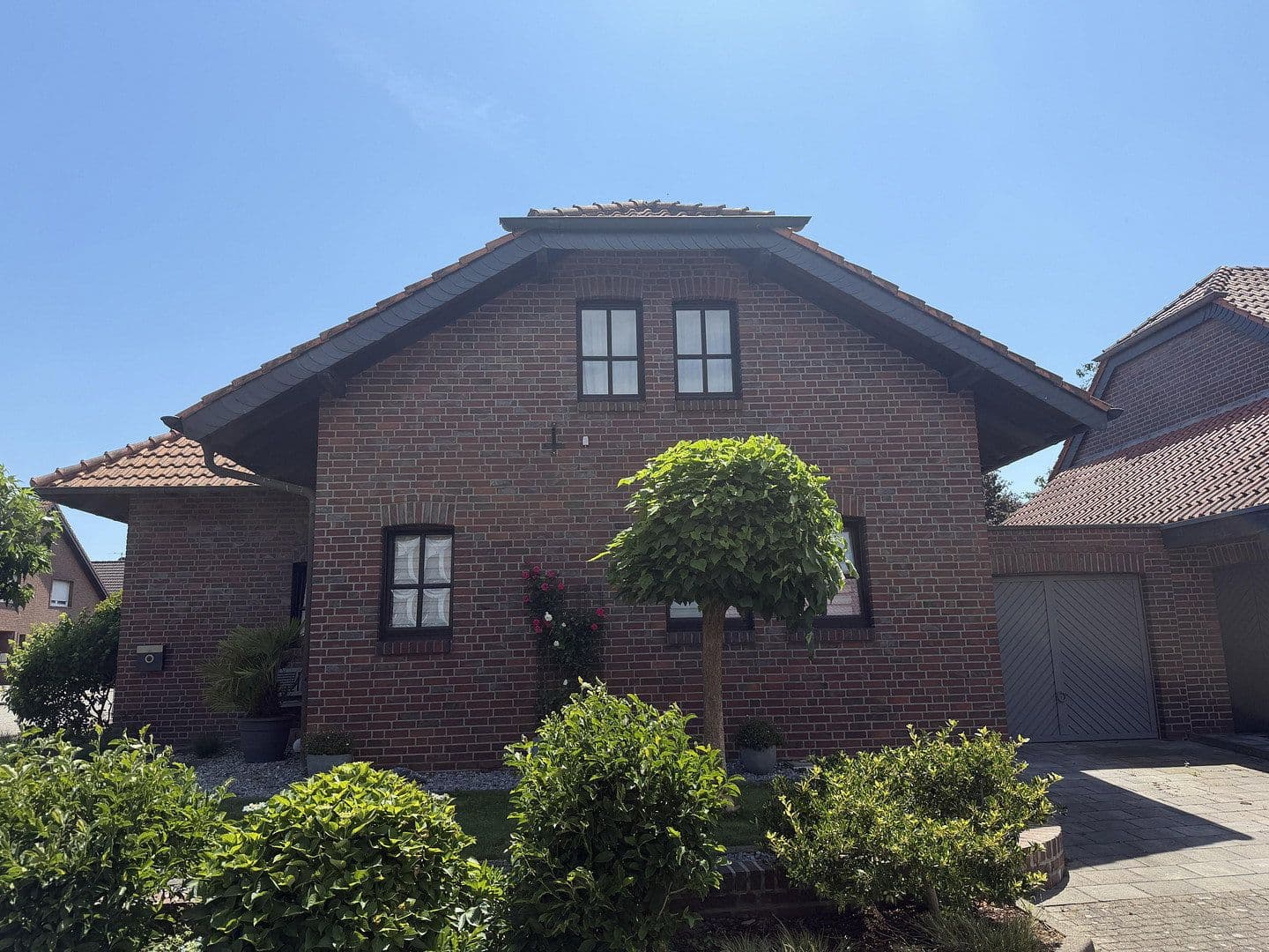 Prodej domu 193 m², pozemek 492 m², Schwalmtal, Severní Porýní-Vestfálsko Prodej domu 193 m², pozemek 492 m², Schwalmtal, Severní Porýní-Vestfálsko