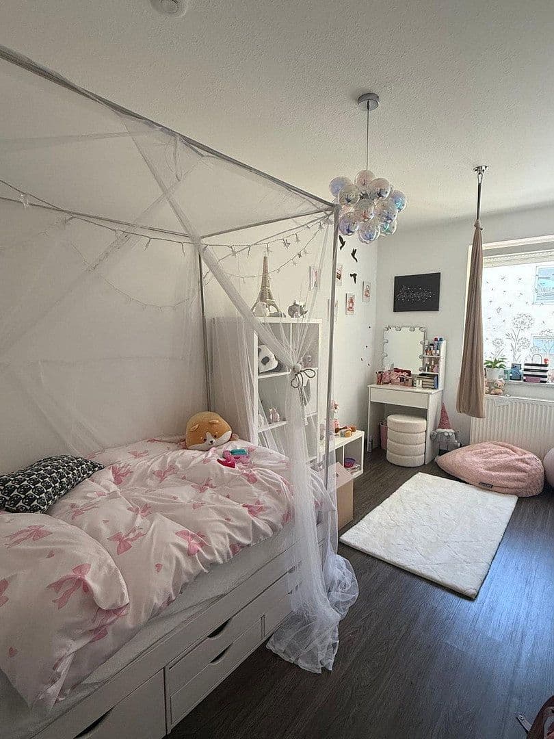 Pronájem bytu 3+1 110 m², Lauf an der Pegnitz, Bavorsko Pronájem bytu 3+1 110 m², Lauf an der Pegnitz, Bavorsko
