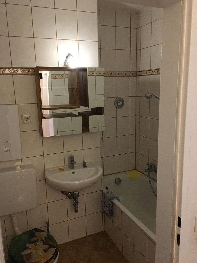 Pronájem bytu 3+1 64 m², Adlerstraße 42, Ratingen, Severní Porýní-Vestfálsko Pronájem bytu 3+1 64 m², Adlerstraße 42, Ratingen, Severní Porýní-Vestfálsko