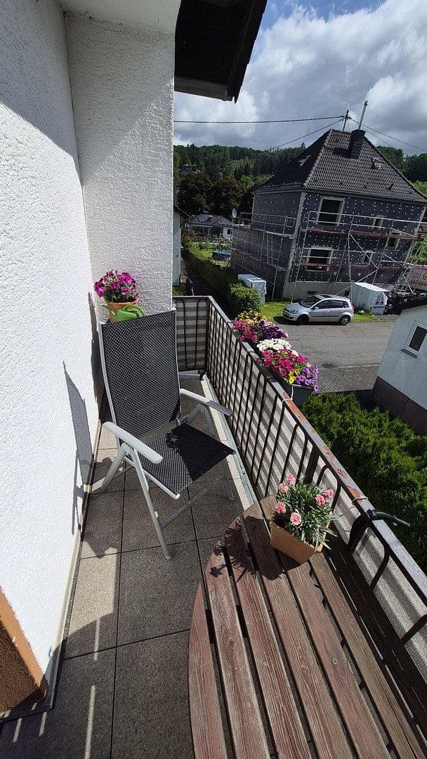 Pronájem bytu 4+1 77 m², Hindenburgstr. 23, Engelskirchen, Severní Porýní-Vestfálsko Pronájem bytu 4+1 77 m², Hindenburgstr. 23, Engelskirchen, Severní Porýní-Vestfálsko