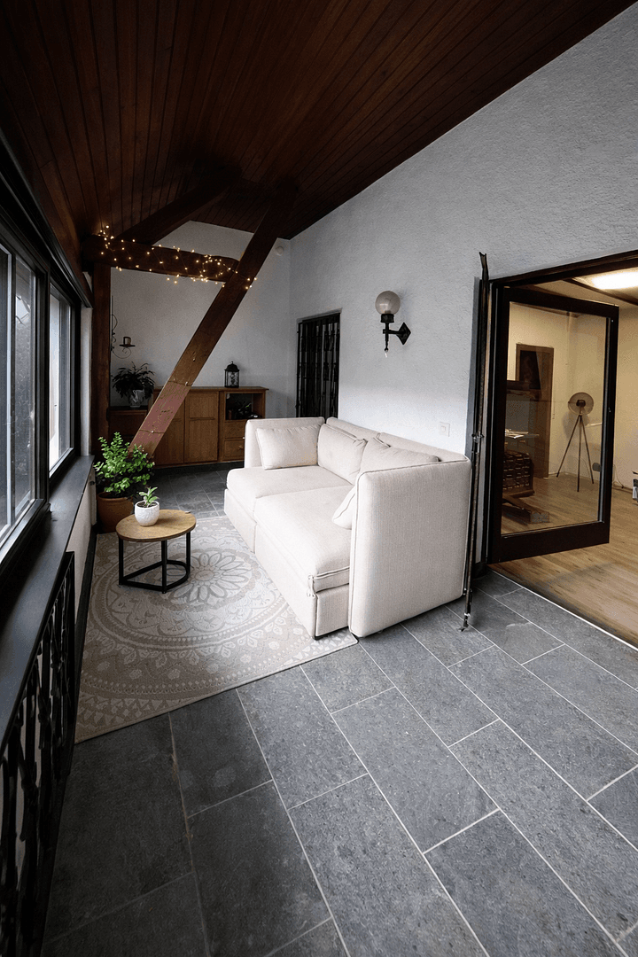 Prodej domu 354 m², pozemek 1.120 m², Nettersheim, Severní Porýní-Vestfálsko Prodej domu 354 m², pozemek 1.120 m², Nettersheim, Severní Porýní-Vestfálsko