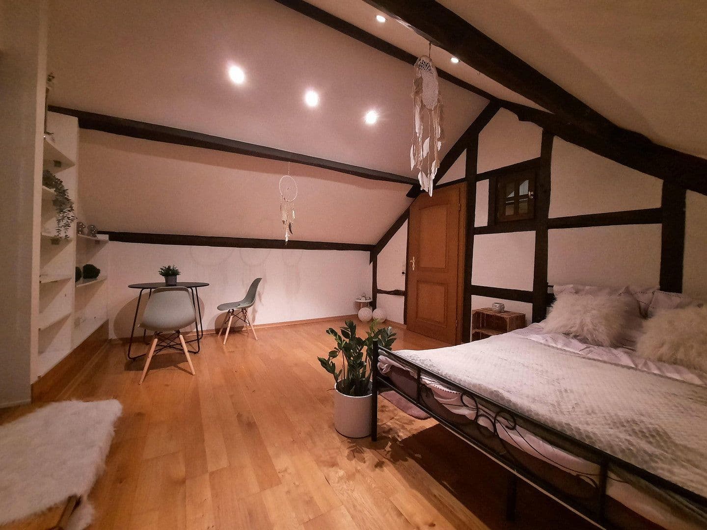 Prodej domu 354 m², pozemek 1.120 m², Nettersheim, Severní Porýní-Vestfálsko Prodej domu 354 m², pozemek 1.120 m², Nettersheim, Severní Porýní-Vestfálsko