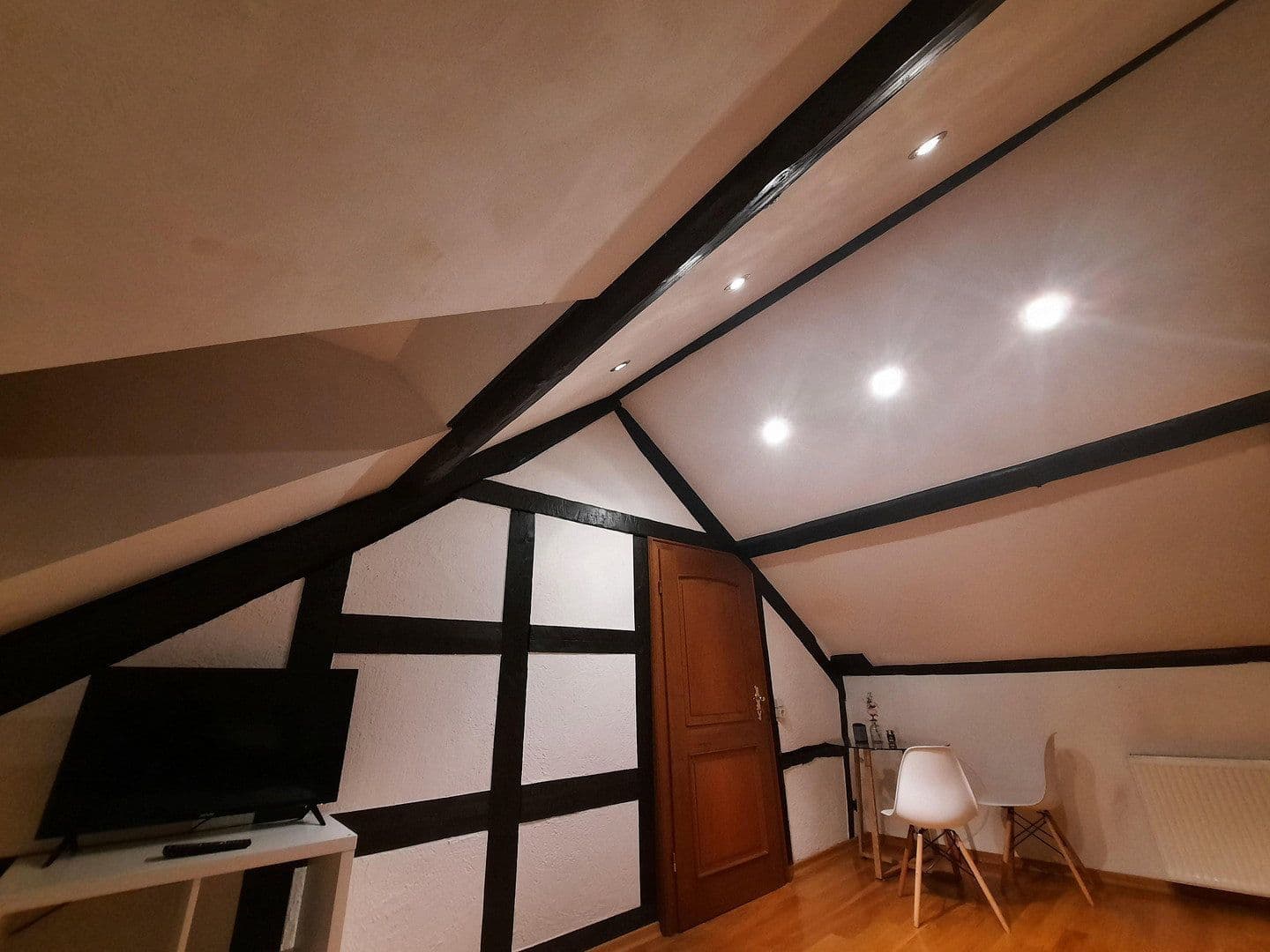 Prodej domu 354 m², pozemek 1.120 m², Nettersheim, Severní Porýní-Vestfálsko Prodej domu 354 m², pozemek 1.120 m², Nettersheim, Severní Porýní-Vestfálsko