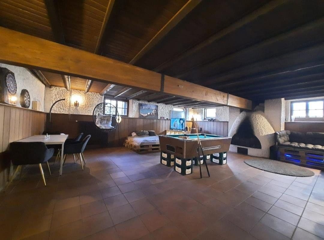 Prodej domu 354 m², pozemek 1.120 m², Nettersheim, Severní Porýní-Vestfálsko Prodej domu 354 m², pozemek 1.120 m², Nettersheim, Severní Porýní-Vestfálsko