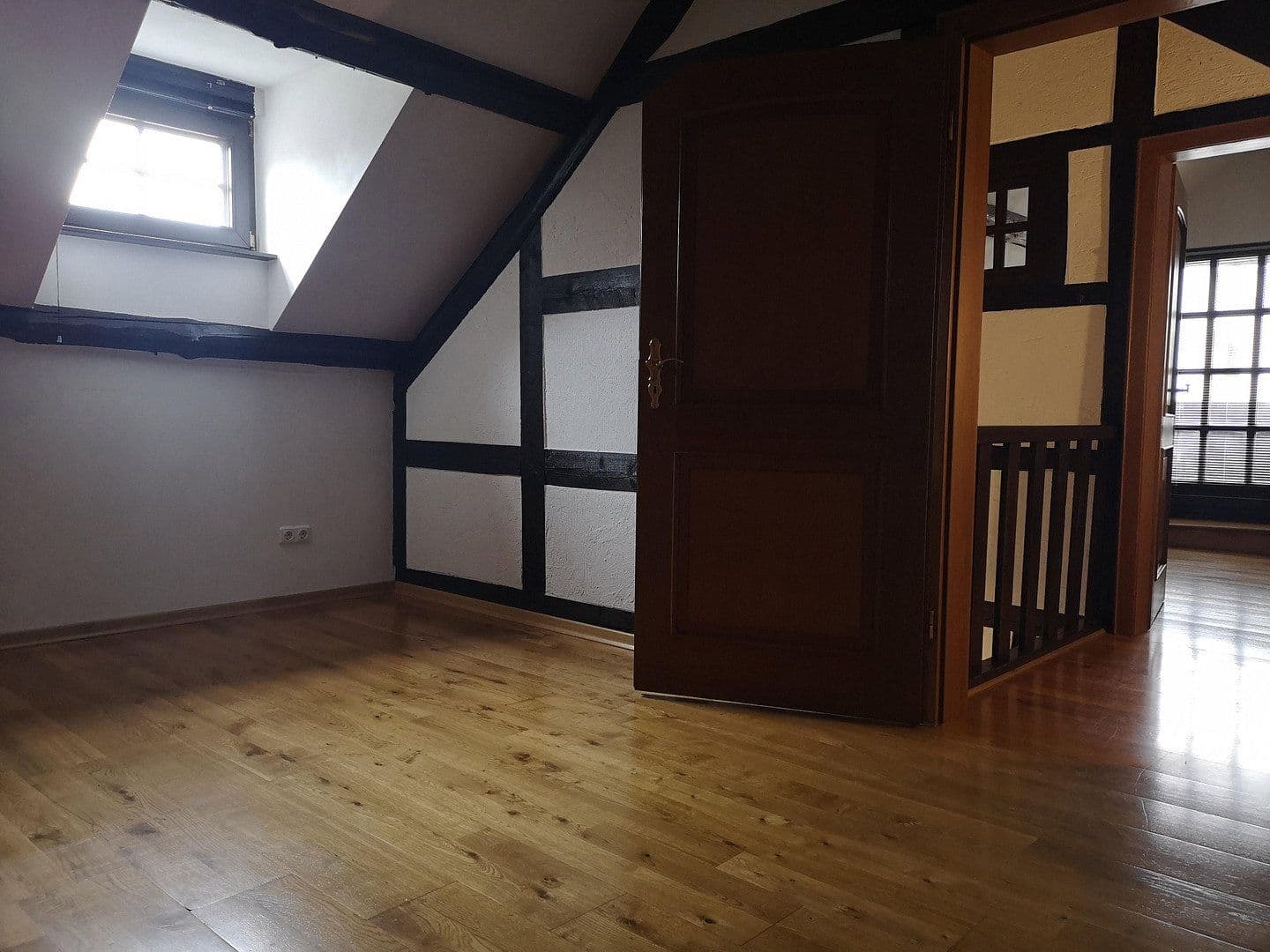 Prodej domu 354 m², pozemek 1.120 m², Nettersheim, Severní Porýní-Vestfálsko Prodej domu 354 m², pozemek 1.120 m², Nettersheim, Severní Porýní-Vestfálsko