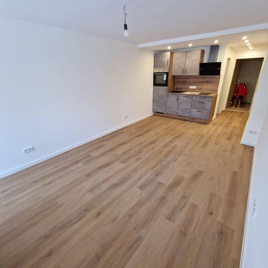 Pronájem bytu 1+1 30 m², Rudolfstraße 1, Planegg, Bavorsko Pronájem bytu 1+1 30 m², Rudolfstraße 1, Planegg, Bavorsko