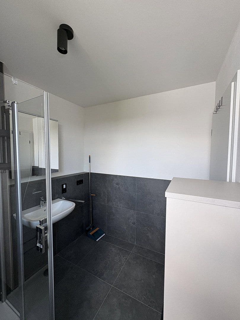 Pronájem bytu 1+1 34 m², Cappeler Straße 34, Marburg, Hessen Pronájem bytu 1+1 34 m², Cappeler Straße 34, Marburg, Hessen