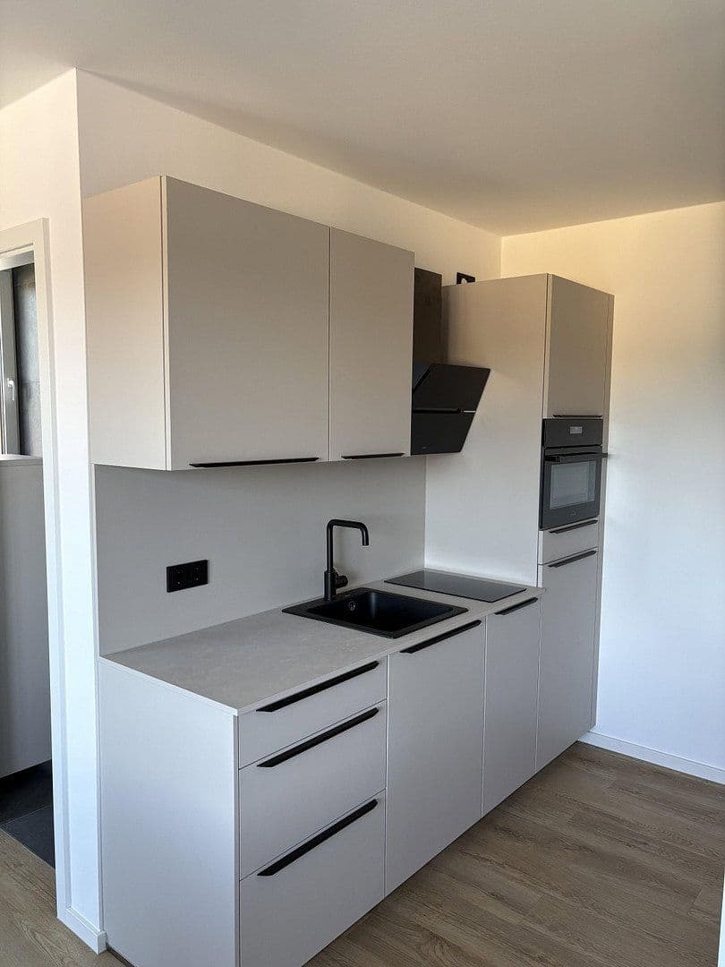 Pronájem bytu 1+1 34 m², Cappeler Straße 34, Marburg, Hessen Pronájem bytu 1+1 34 m², Cappeler Straße 34, Marburg, Hessen