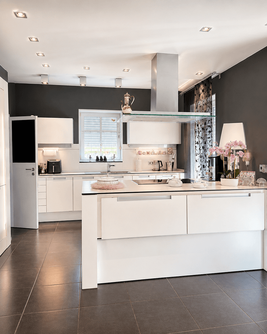 Prodej domu 285 m², pozemek 2.002 m², Thomm, Porýní-Falc Prodej domu 285 m², pozemek 2.002 m², Thomm, Porýní-Falc