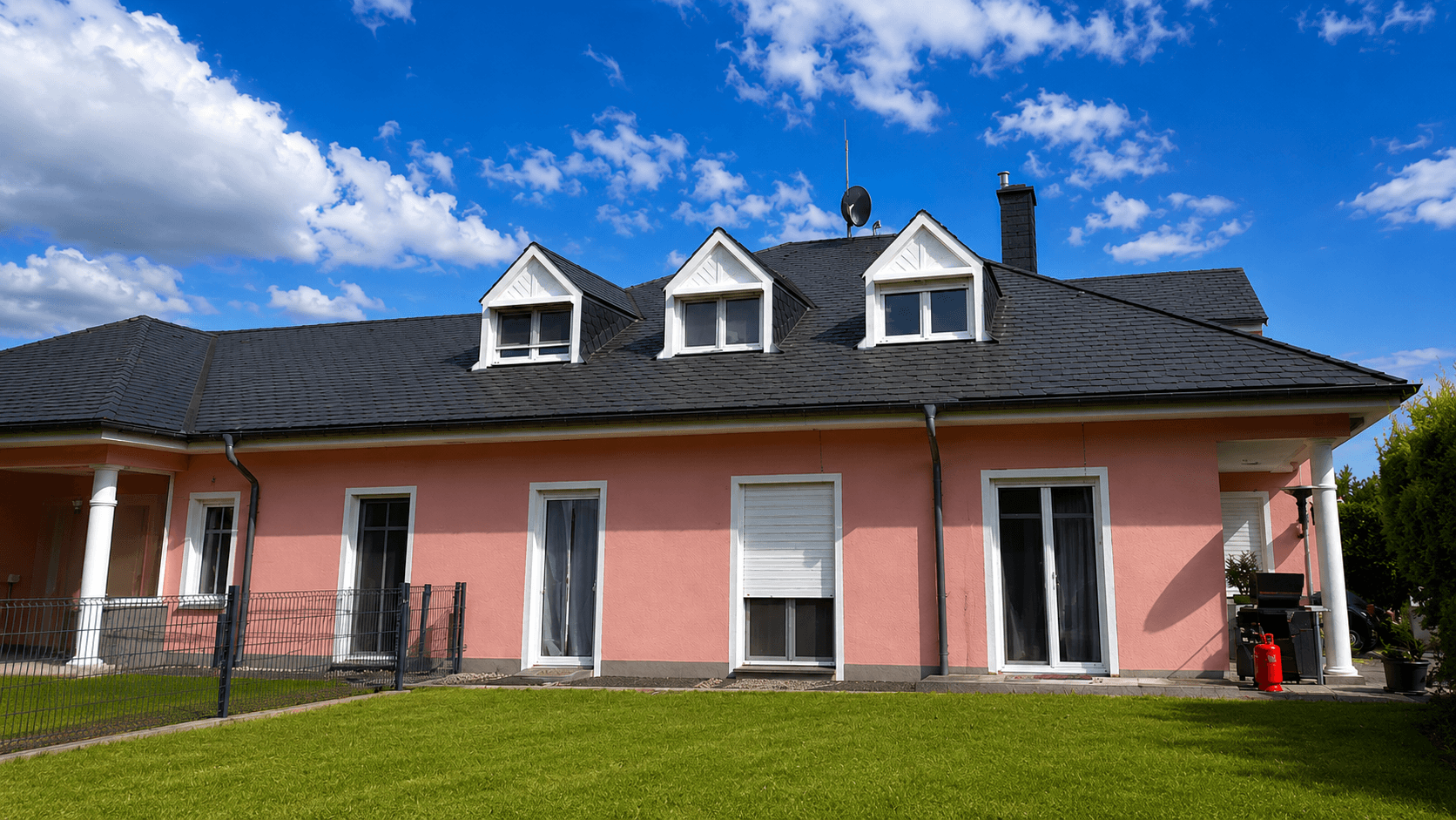 Prodej domu 285 m², pozemek 2.002 m², Thomm, Porýní-Falc Prodej domu 285 m², pozemek 2.002 m², Thomm, Porýní-Falc