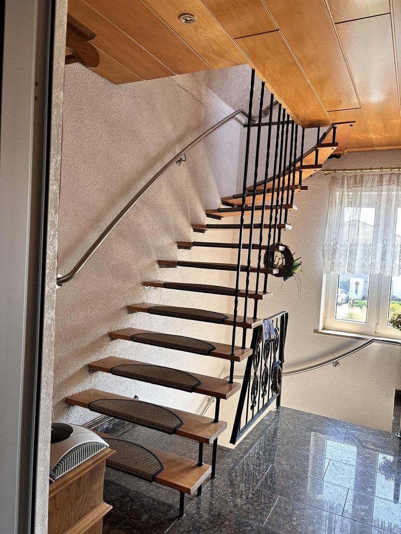 Prodej nebytového prostoru 370 m², Mittelstr. 9, Zschepplin, Sasko Prodej nebytového prostoru 370 m², Mittelstr. 9, Zschepplin, Sasko