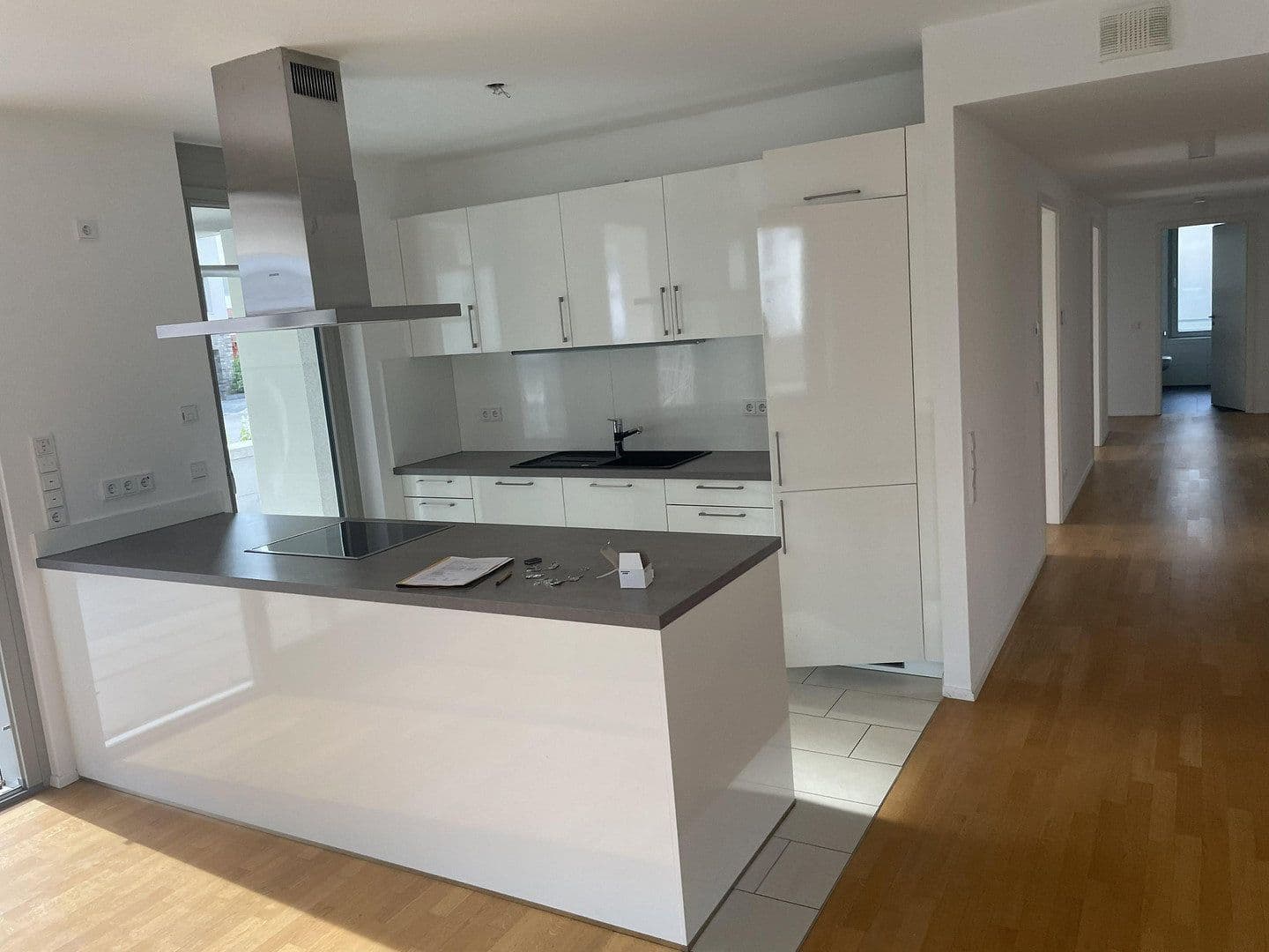 Pronájem bytu 4+1 120 m², Maybachstraße 15B, Stuttgart, Bádensko-Württembersko Pronájem bytu 4+1 120 m², Maybachstraße 15B, Stuttgart, Bádensko-Württembersko