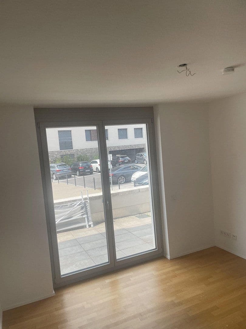 Pronájem bytu 4+1 120 m², Maybachstraße 15B, Stuttgart, Bádensko-Württembersko Pronájem bytu 4+1 120 m², Maybachstraße 15B, Stuttgart, Bádensko-Württembersko