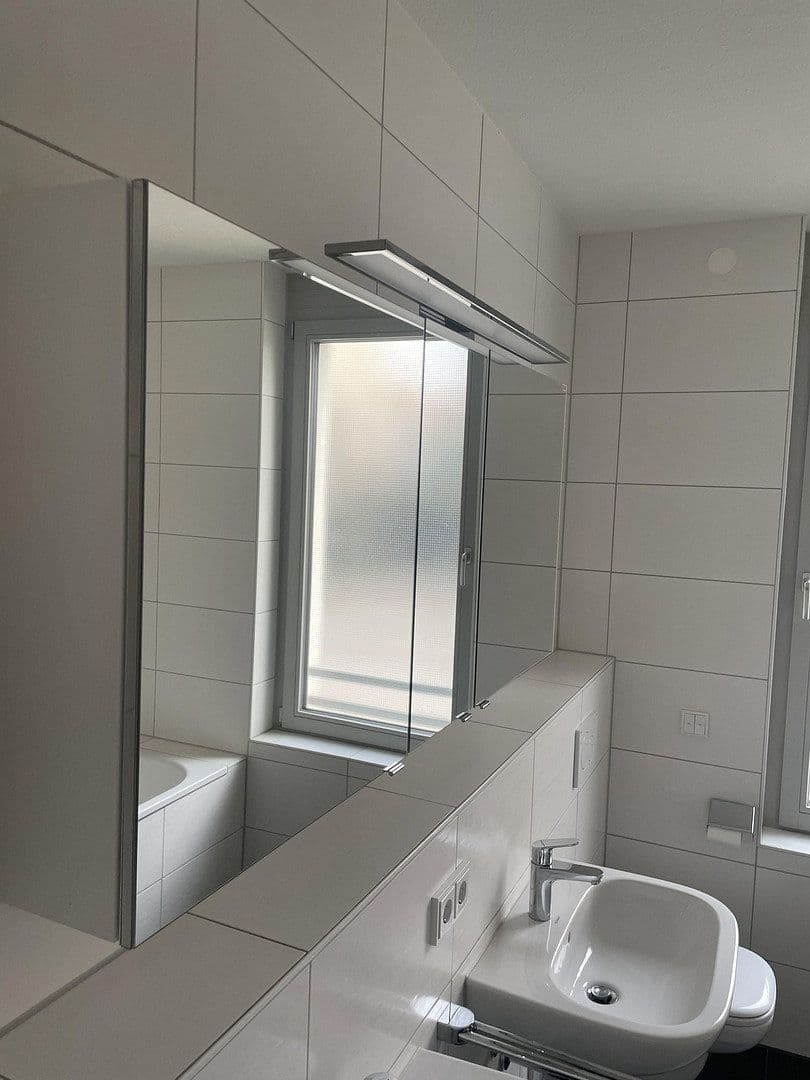Pronájem bytu 4+1 120 m², Maybachstraße 15B, Stuttgart, Bádensko-Württembersko Pronájem bytu 4+1 120 m², Maybachstraße 15B, Stuttgart, Bádensko-Württembersko