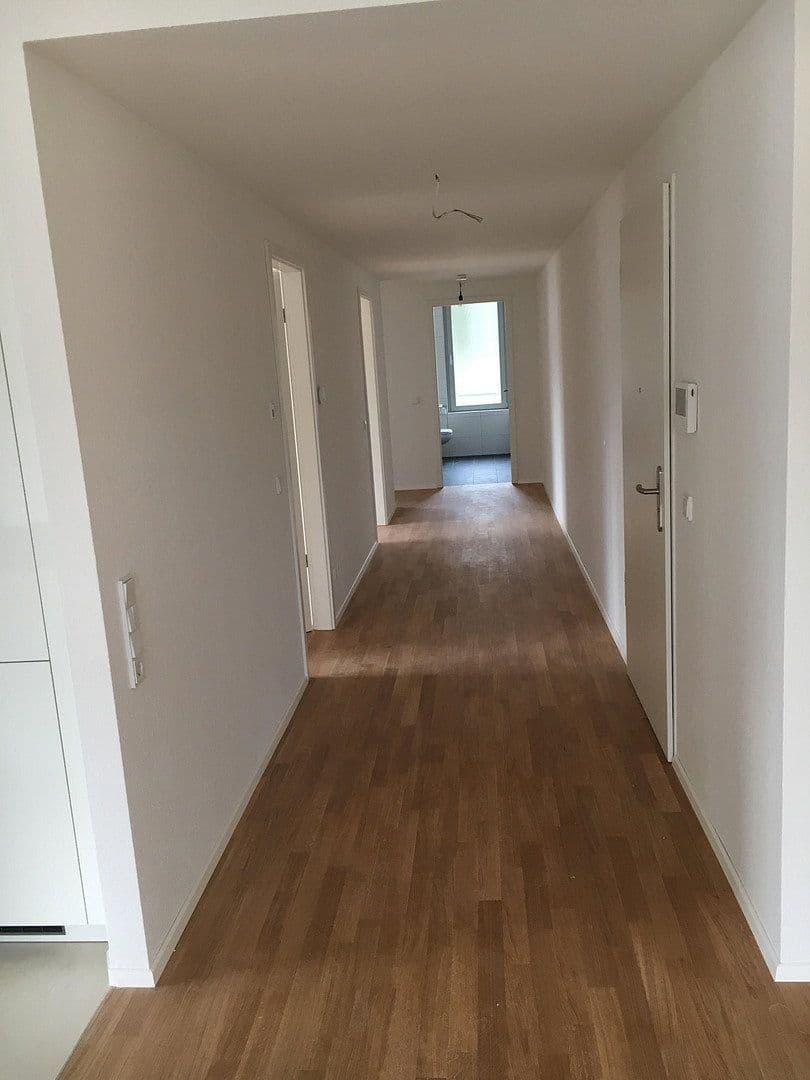 Pronájem bytu 4+1 120 m², Maybachstraße 15B, Stuttgart, Bádensko-Württembersko Pronájem bytu 4+1 120 m², Maybachstraße 15B, Stuttgart, Bádensko-Württembersko
