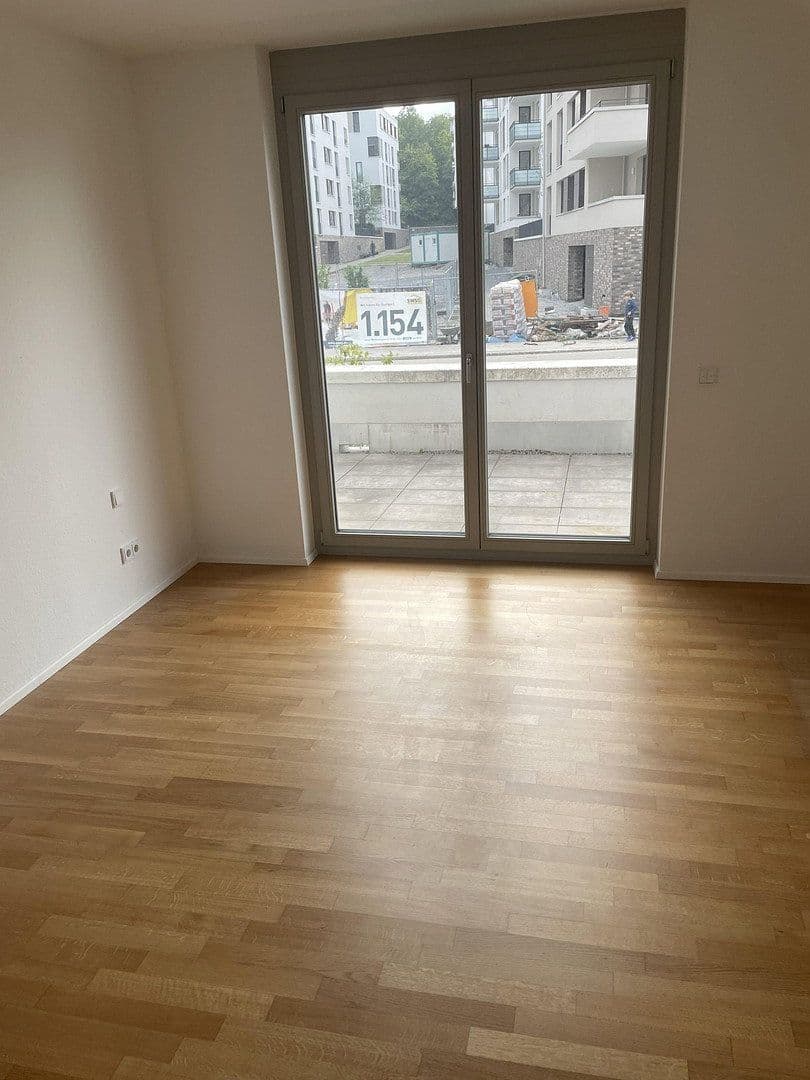 Pronájem bytu 4+1 120 m², Maybachstraße 15B, Stuttgart, Bádensko-Württembersko Pronájem bytu 4+1 120 m², Maybachstraße 15B, Stuttgart, Bádensko-Württembersko