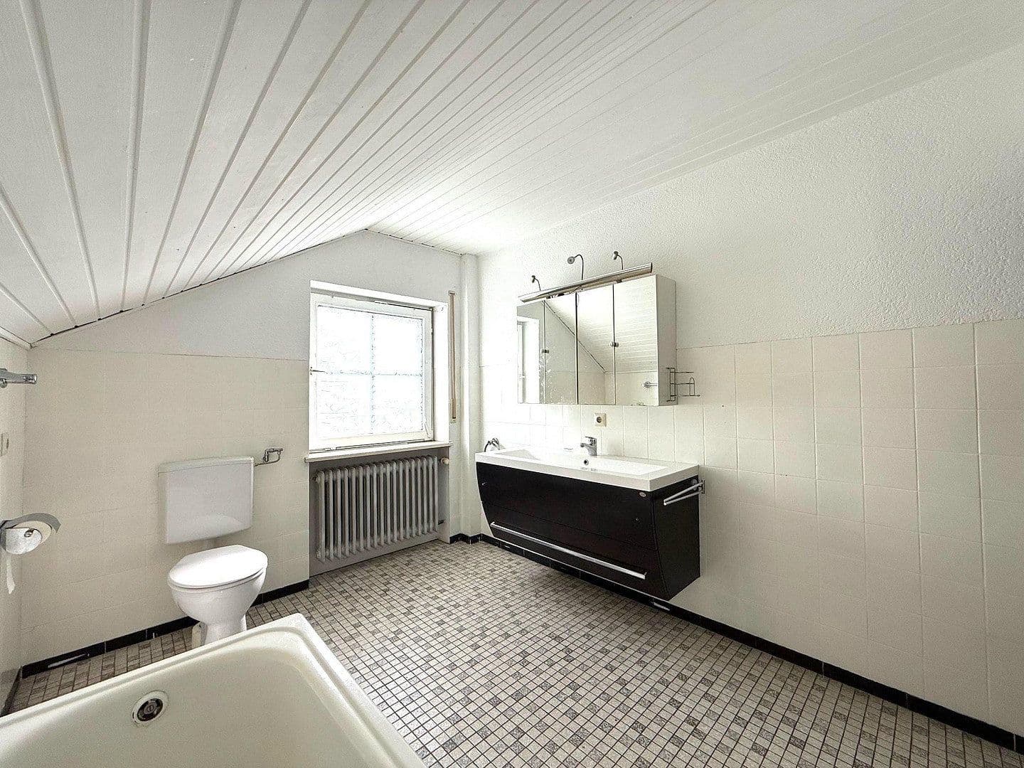 Prodej domu 222 m², pozemek 856 m², Am Giesenbach 14, Lahr/Schwarzwald, Bádensko-Württembersko Prodej domu 222 m², pozemek 856 m², Am Giesenbach 14, Lahr/Schwarzwald, Bádensko-Württembersko