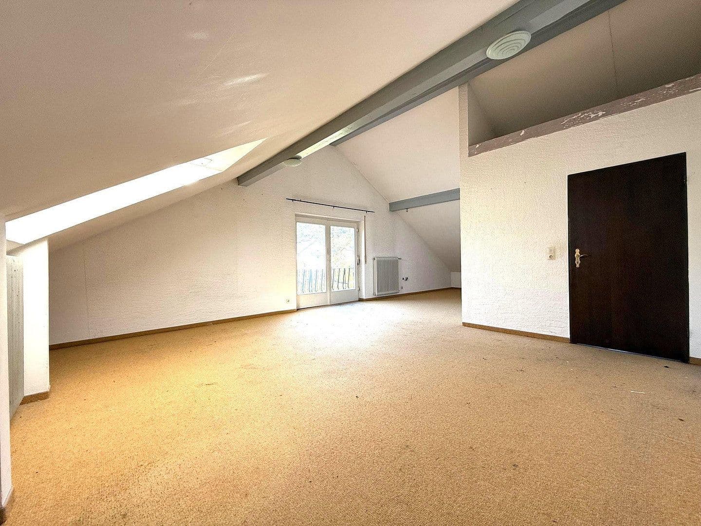 Prodej domu 222 m², pozemek 856 m², Am Giesenbach 14, Lahr/Schwarzwald, Bádensko-Württembersko Prodej domu 222 m², pozemek 856 m², Am Giesenbach 14, Lahr/Schwarzwald, Bádensko-Württembersko