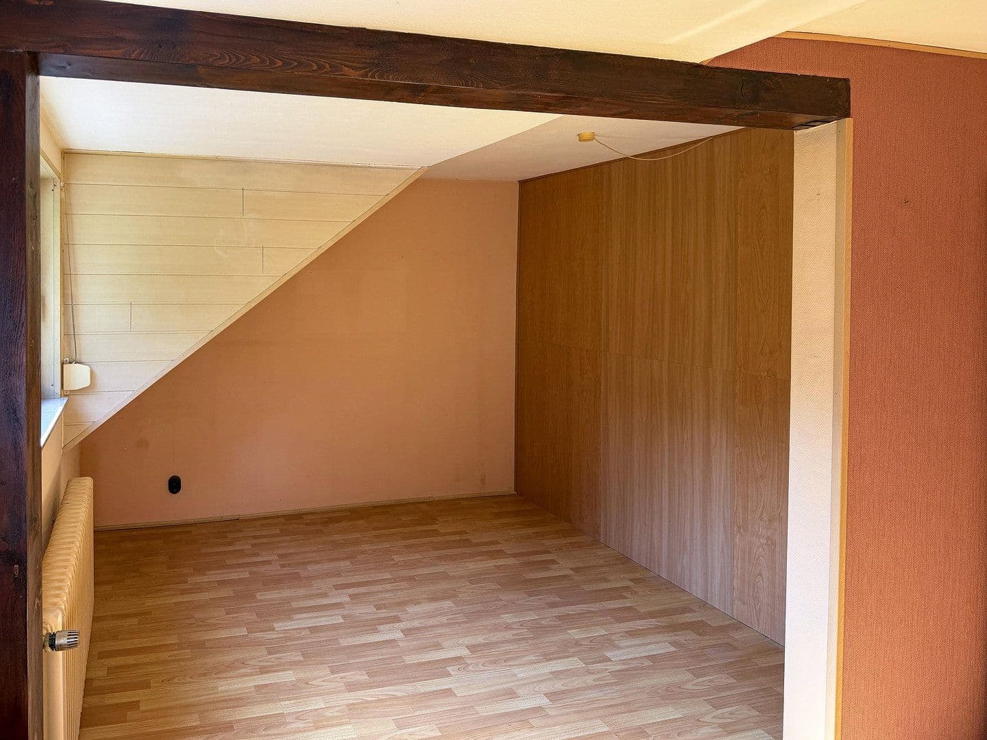 Prodej domu 120 m², pozemek 310 m², Remscheider Str. 136a, Wuppertal, Severní Porýní-Vestfálsko Prodej domu 120 m², pozemek 310 m², Remscheider Str. 136a, Wuppertal, Severní Porýní-Vestfálsko