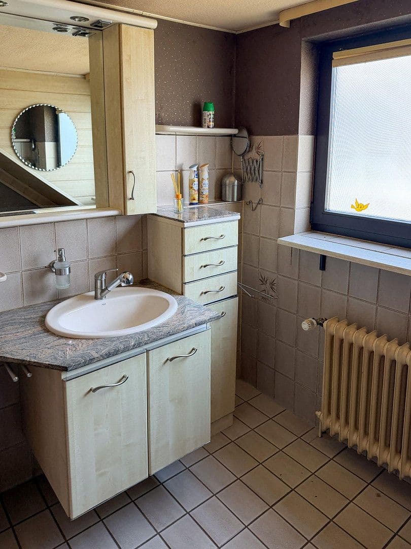 Prodej domu 120 m², pozemek 310 m², Remscheider Str. 136a, Wuppertal, Severní Porýní-Vestfálsko Prodej domu 120 m², pozemek 310 m², Remscheider Str. 136a, Wuppertal, Severní Porýní-Vestfálsko